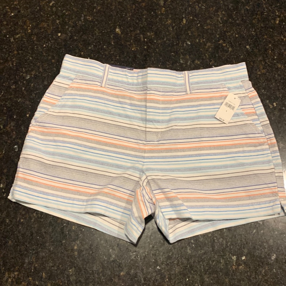 Stylish Gap summer shorts - new with tags!